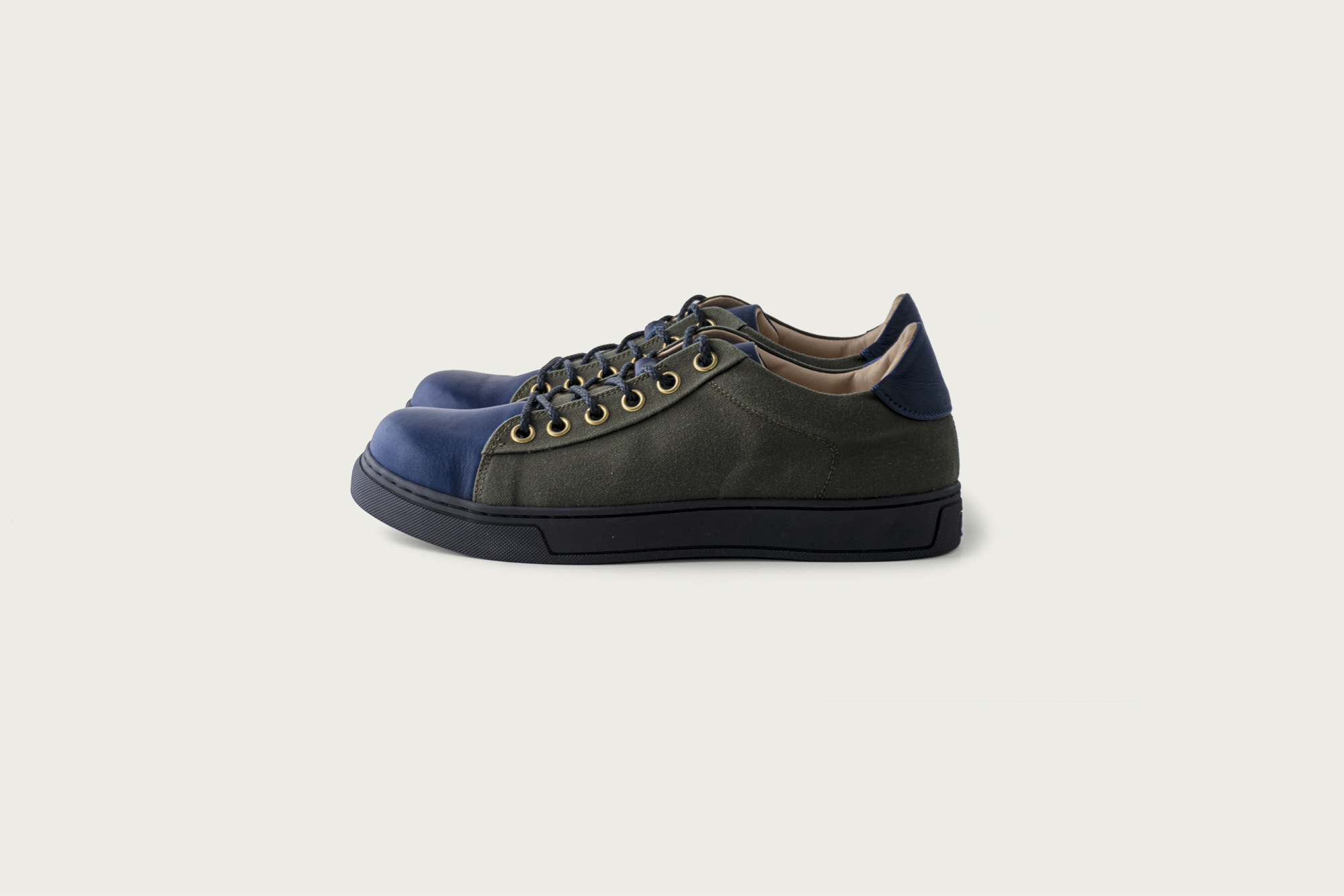 Wax Canvas × SUKUMO Leather Sneakers : Bluestoneミリタリーモデル